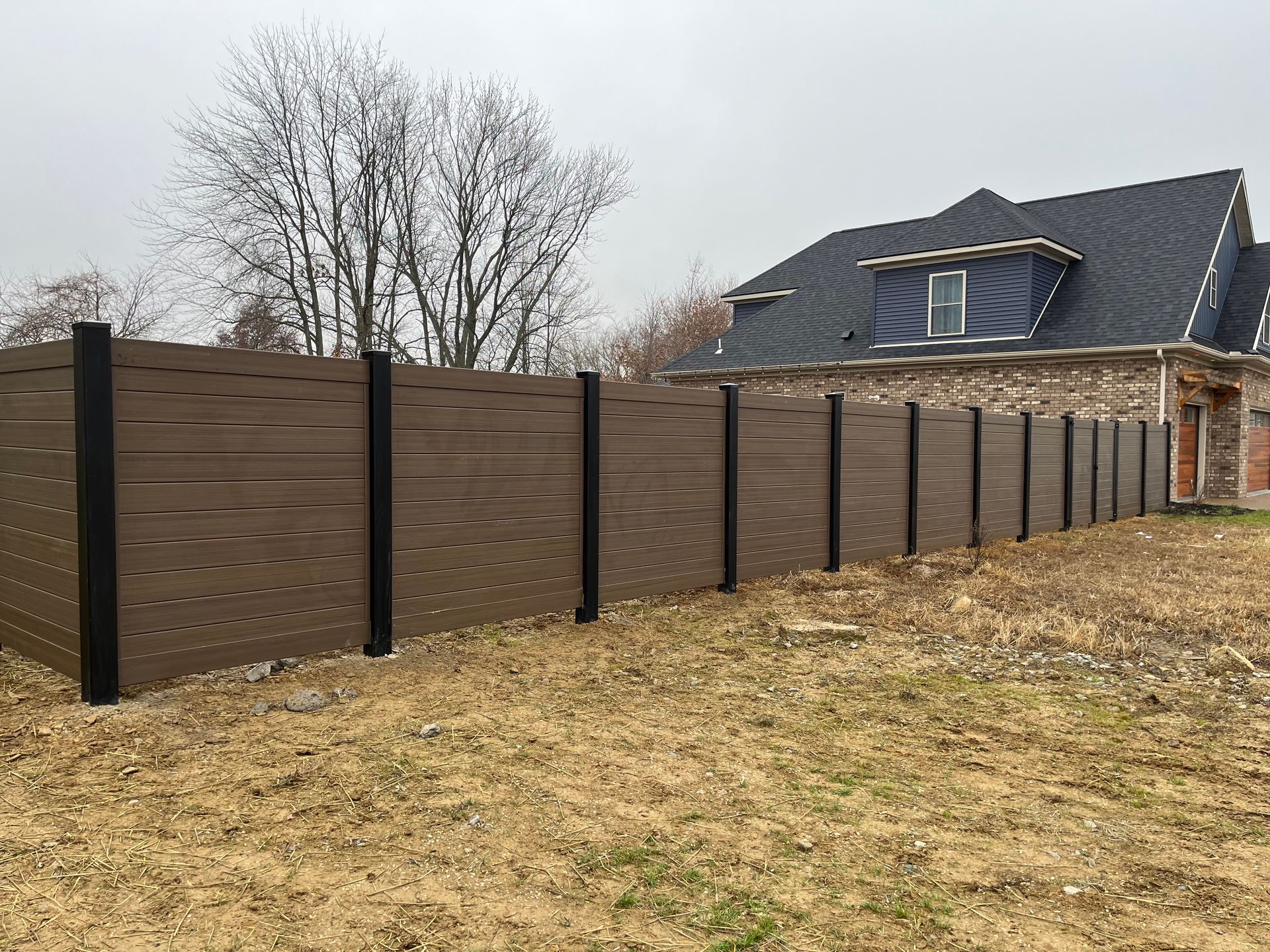 vinyl fencing